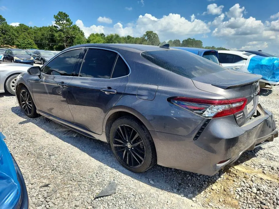 2022 TOYOTA CAMRY XSE  