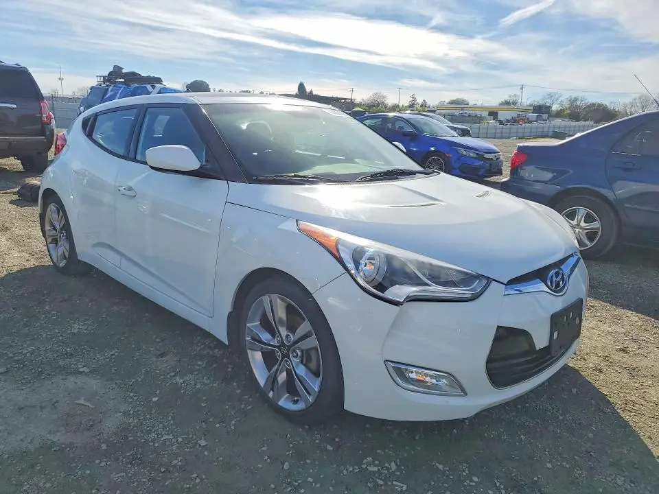 2013 HYUNDAI VELOSTER BASE  