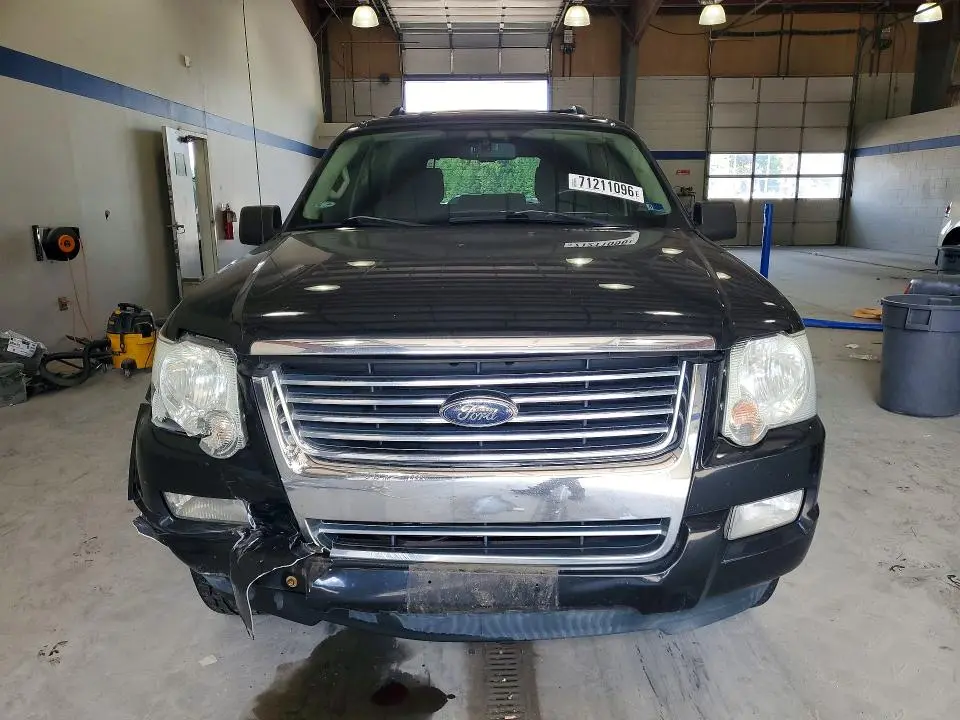 2010 FORD EXPLORER XLT  