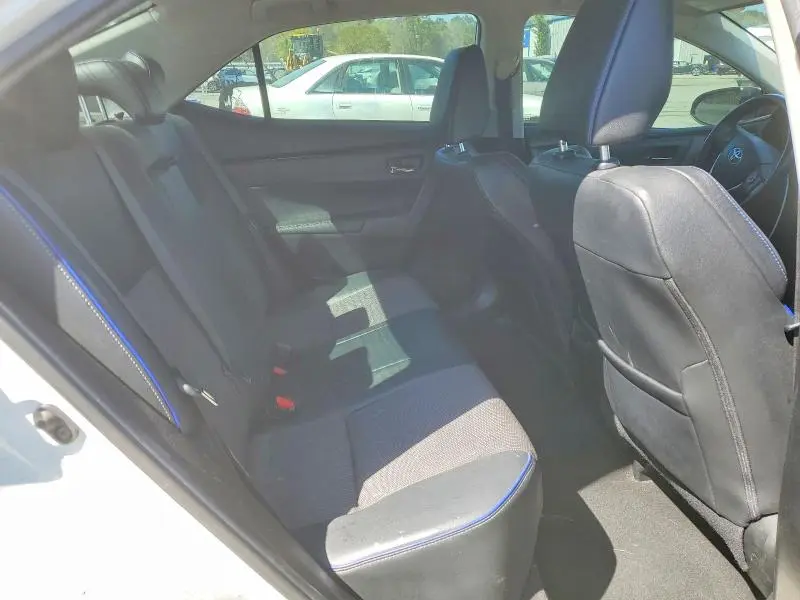 2019 TOYOTA COROLLA SE  
