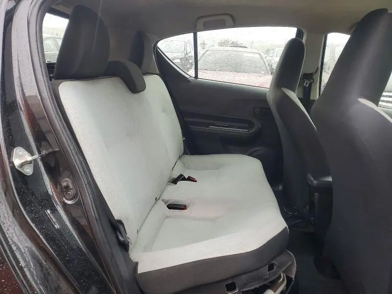 2016 TOYOTA PRIUS C ONE  