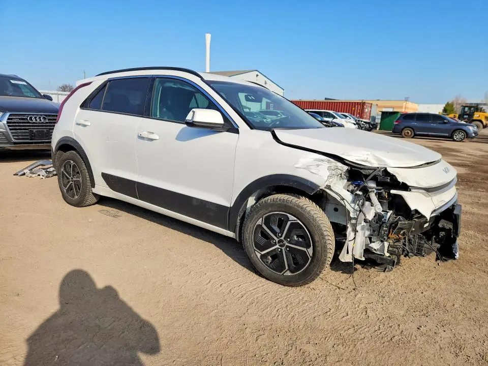 2024 KIA NIRO EX  