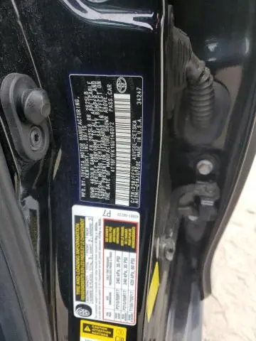 2016 TOYOTA CAMRY LE  