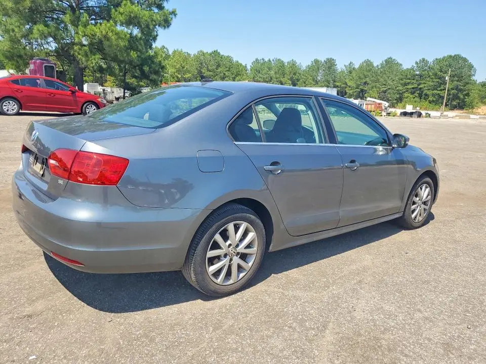 2014 VOLKSWAGEN JETTA SE  