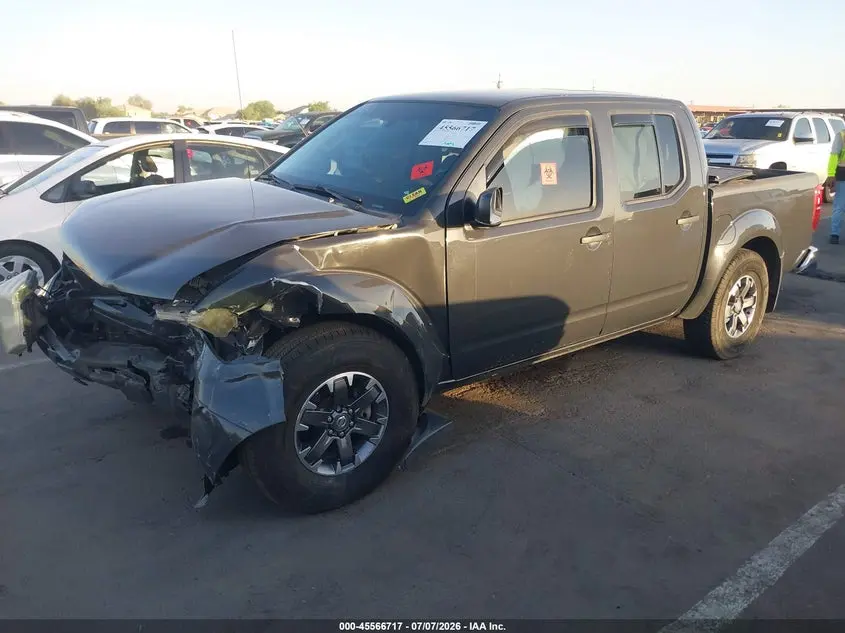 2012 NISSAN FRONTIER SV
