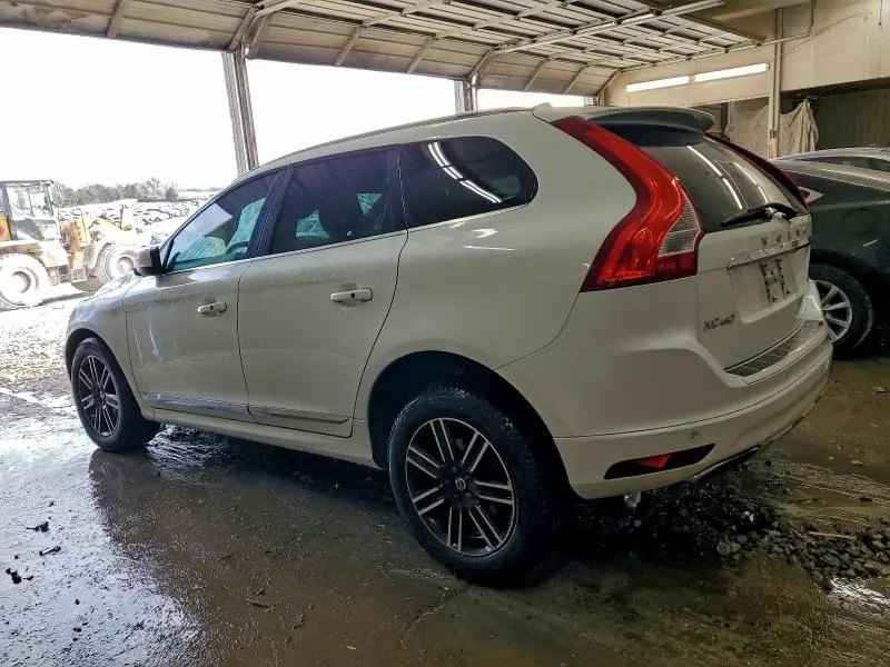 2016 VOLVO XC60 T5 PLATINUM  