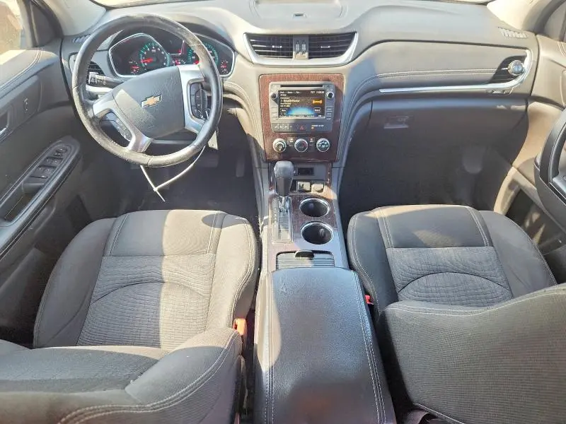 2017 CHEVROLET TRAVERSE LT  