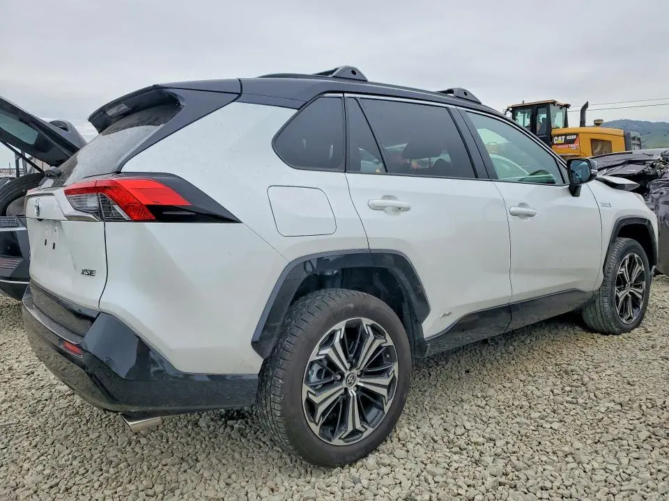 2024 TOYOTA RAV4 PRIME XSE  