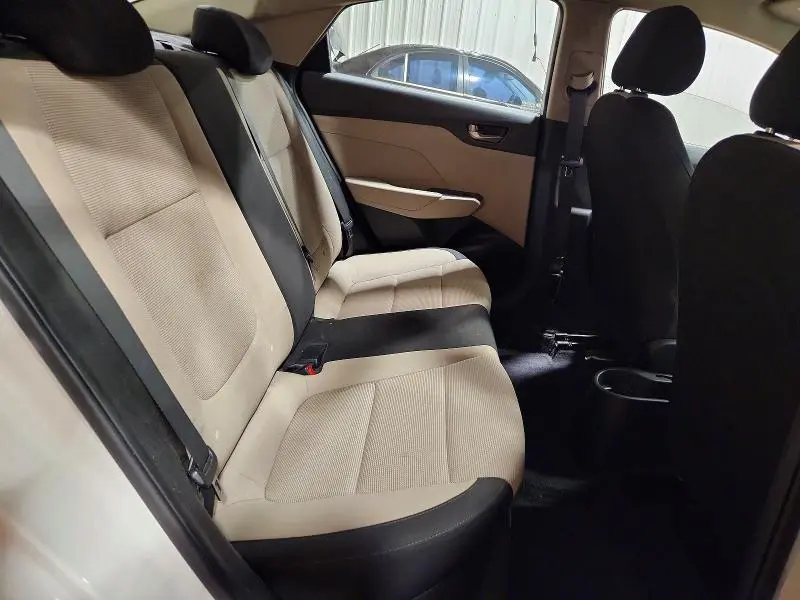 2019 HYUNDAI ACCENT SE  