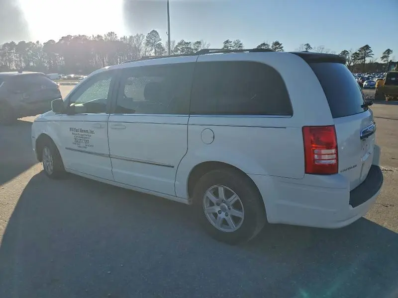 2010 CHRYSLER TOWN & COUNTRY TOURING  