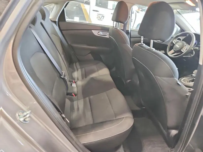 2022 KIA FORTE LXS  