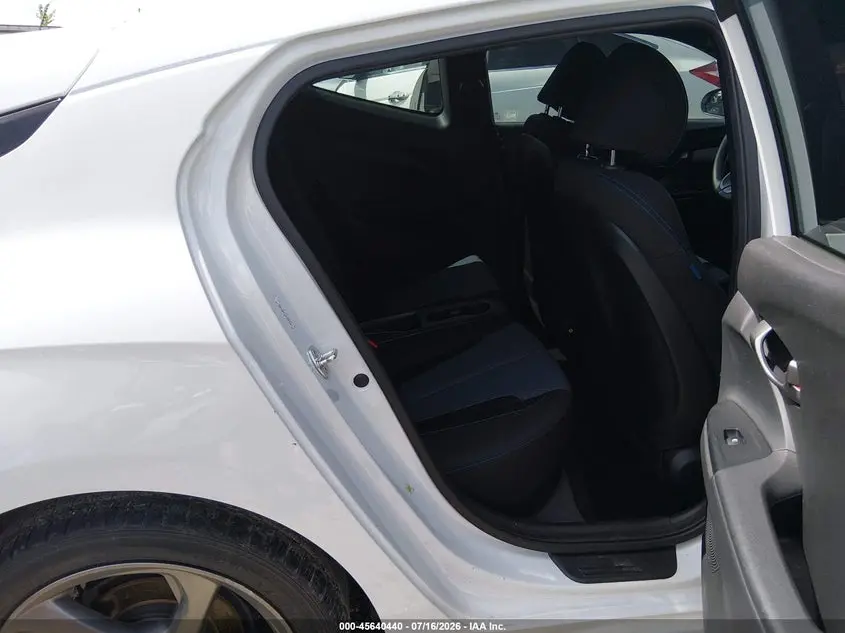 2019 HYUNDAI VELOSTER 2.0