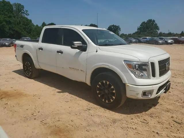 2018 NISSAN TITAN SV  