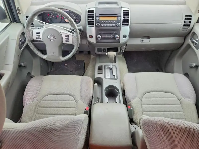 2014 NISSAN FRONTIER S  
