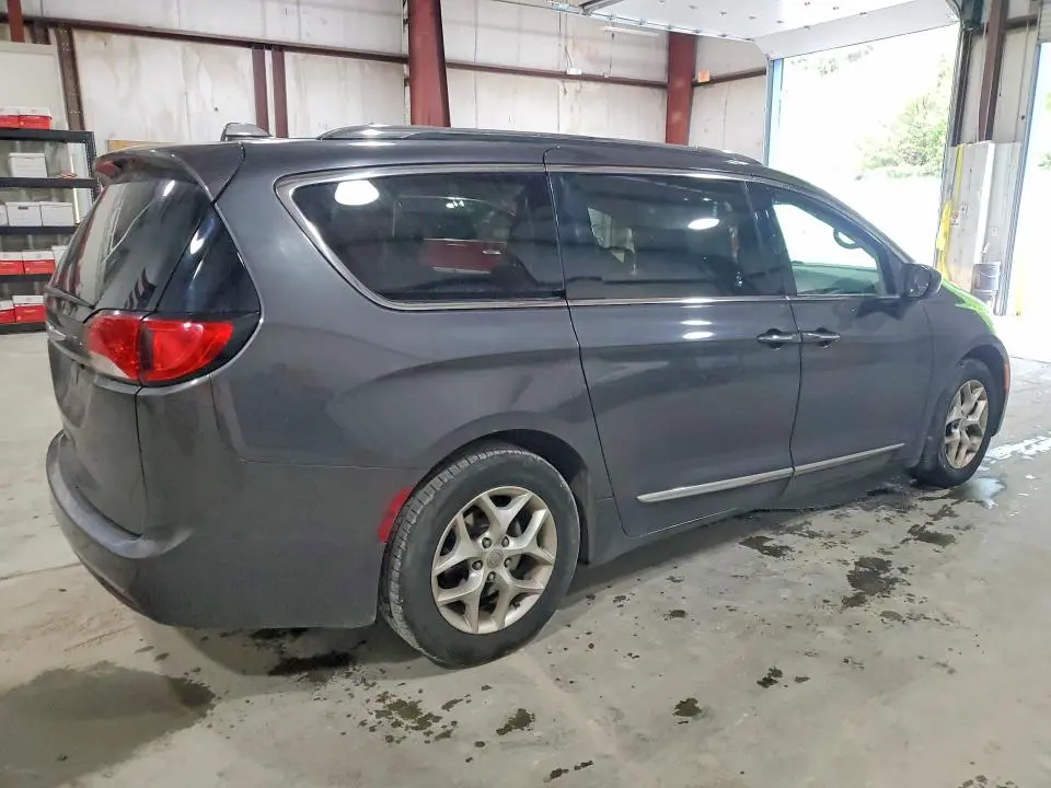 2018 CHRYSLER PACIFICA TOURING L  