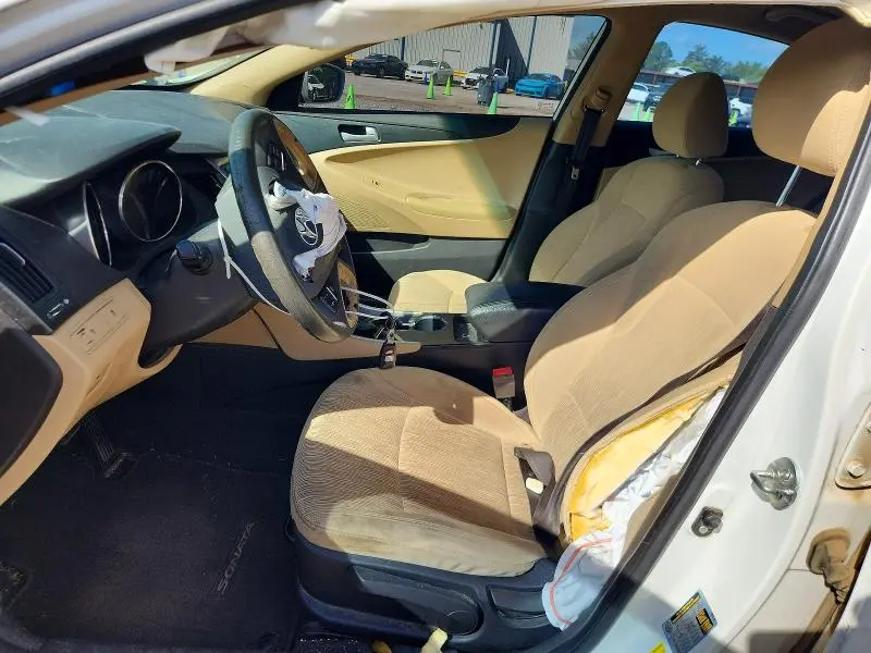 2011 HYUNDAI SONATA GLS  