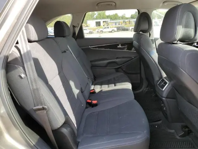 2016 KIA SORENTO LX  