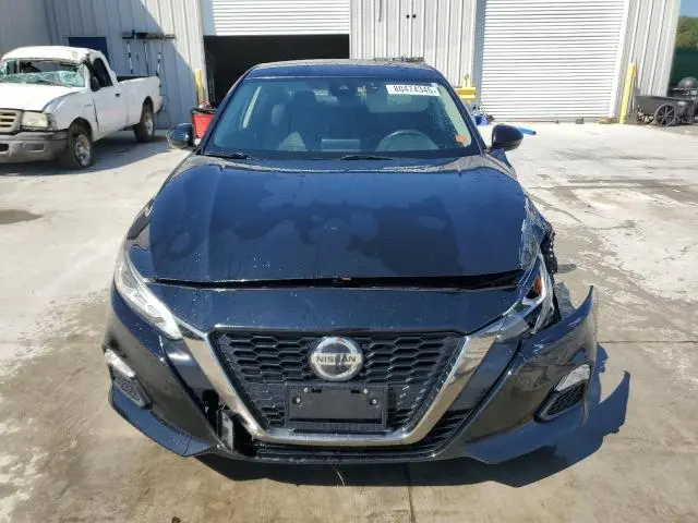 2022 NISSAN ALTIMA SR  