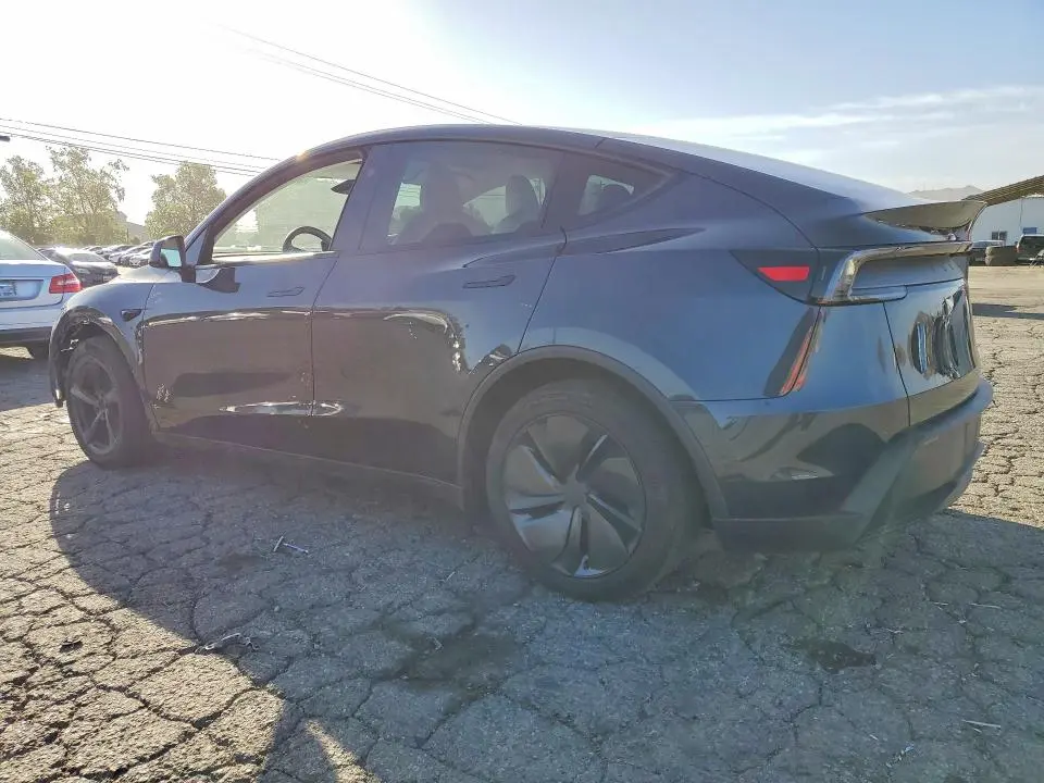 2026 TESLA MODEL Y   