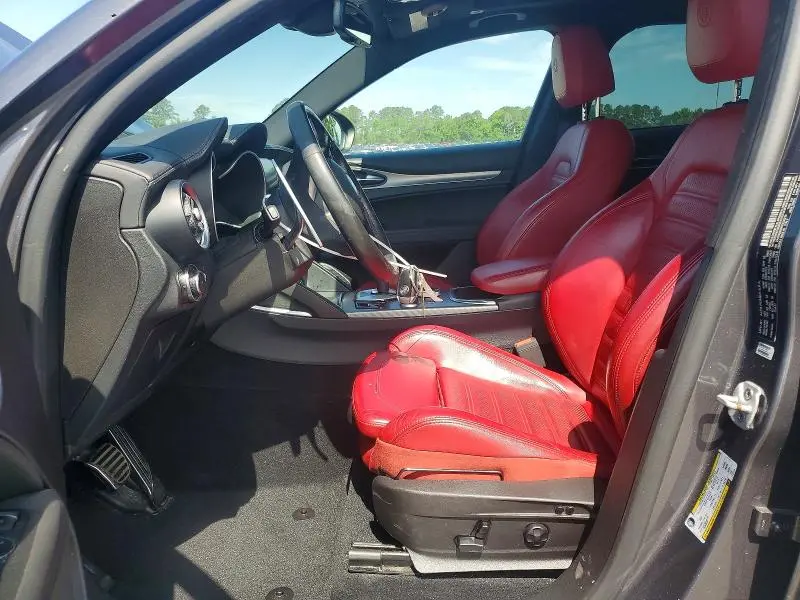 2022 ALFA ROMEO STELVIO TI  