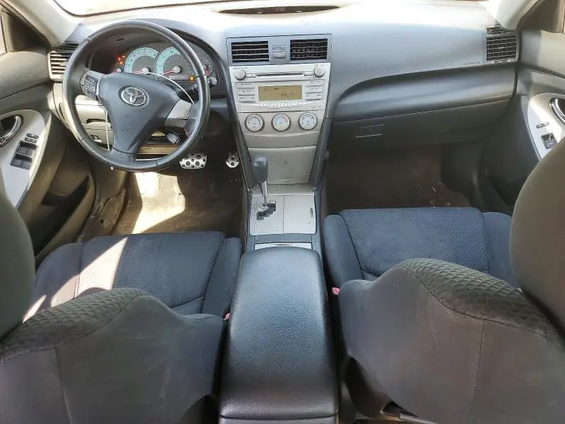 2011 TOYOTA CAMRY SE  