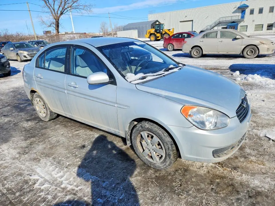 2011 HYUNDAI ACCENT GLS  