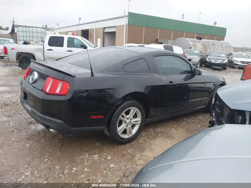 2012 FORD MUSTANG V6