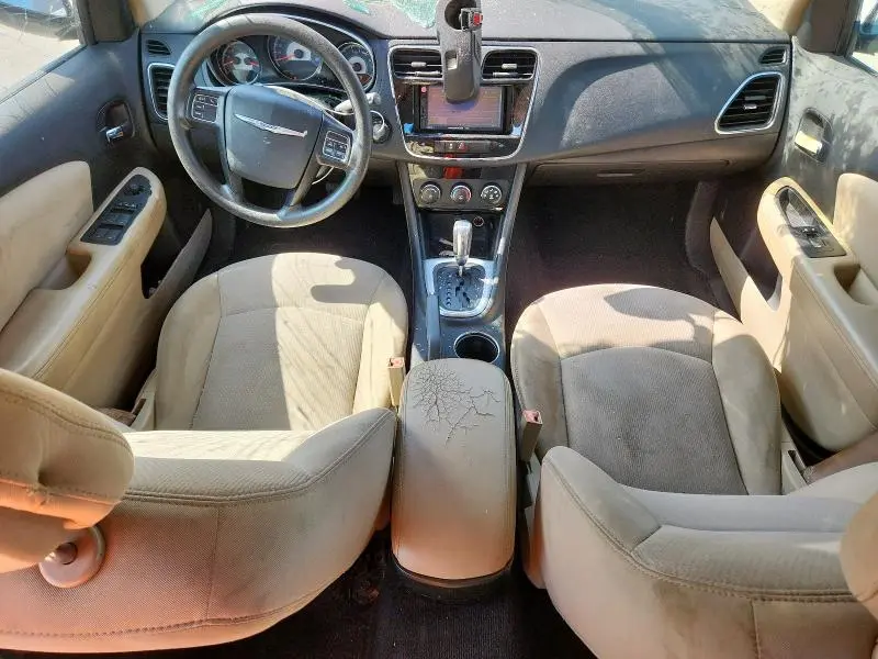2012 CHRYSLER 200 LX  