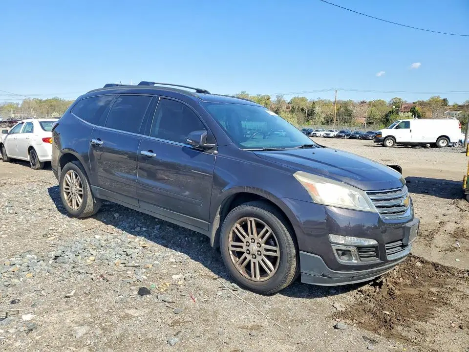 2015 CHEVROLET TRAVERSE LT  