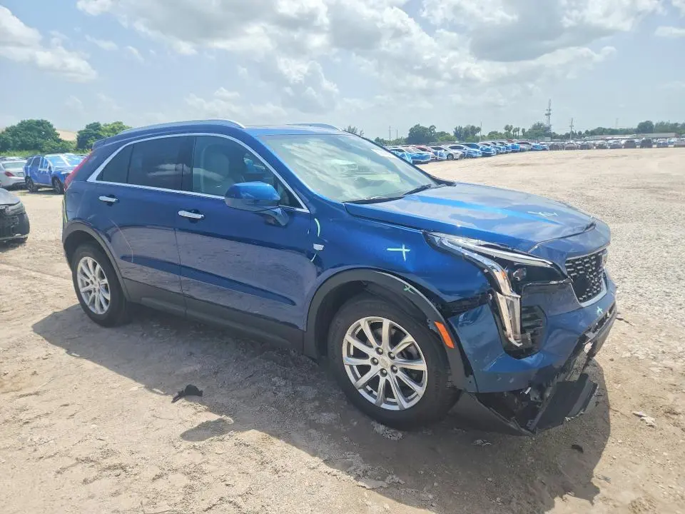 2019 CADILLAC XT4 LUXURY  