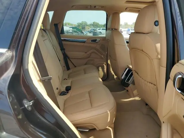 2016 PORSCHE CAYENNE   