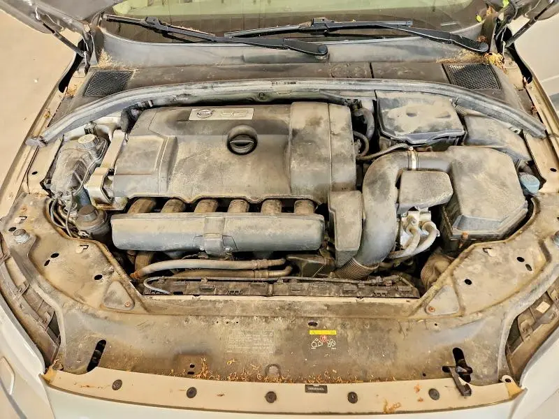 2011 VOLVO XC70 3.2  