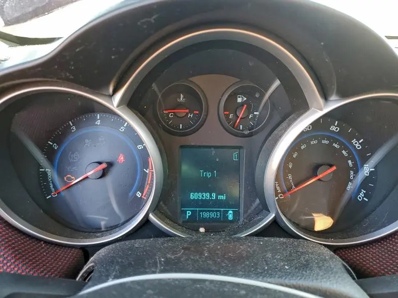 2011 CHEVROLET CRUZE LT  