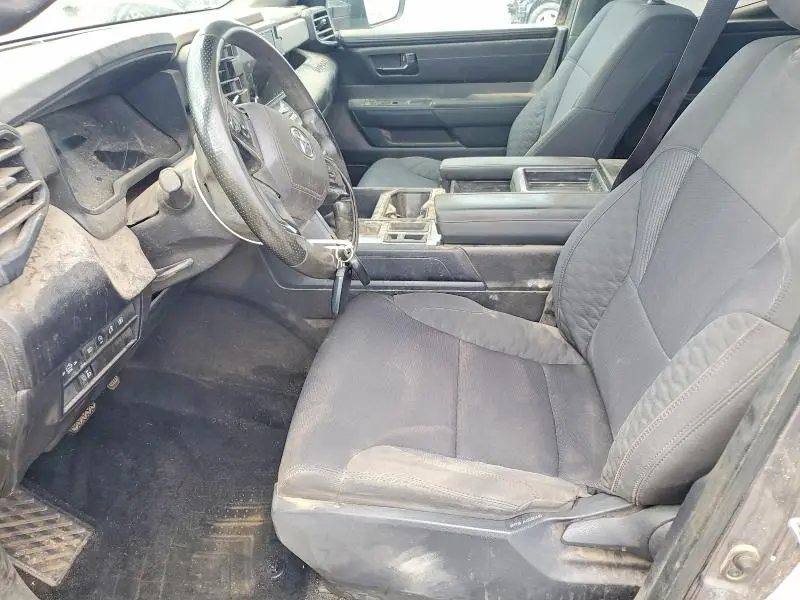 2025 TOYOTA TUNDRA SR  