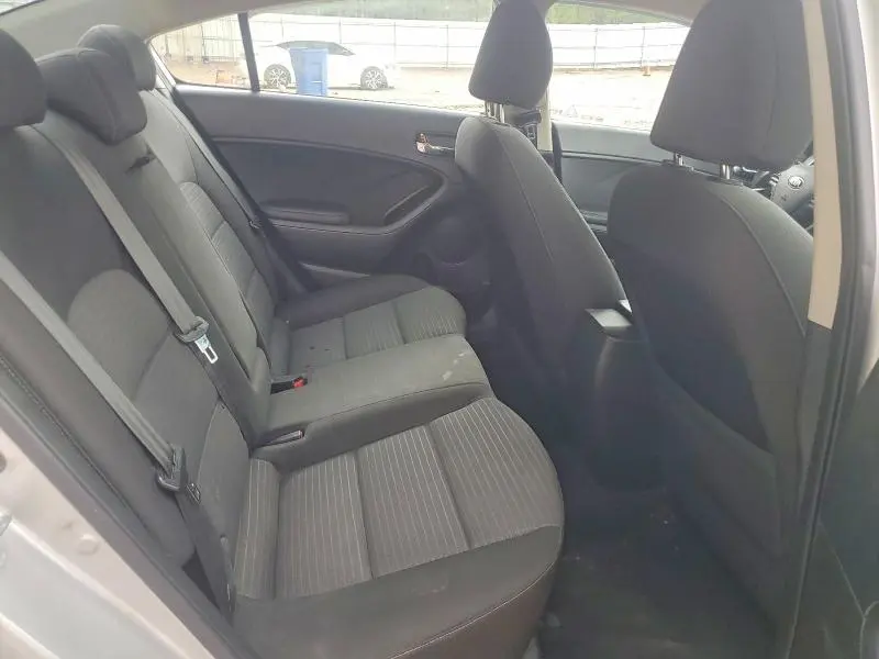 2016 KIA FORTE LX  
