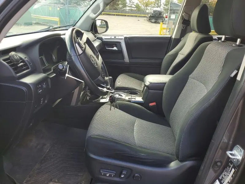 2019 TOYOTA 4RUNNER SR5  