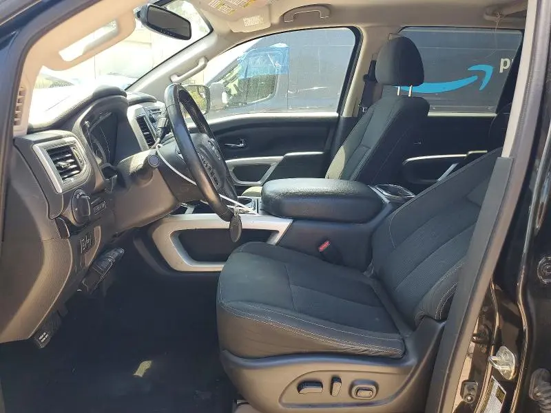 2019 NISSAN TITAN SV  