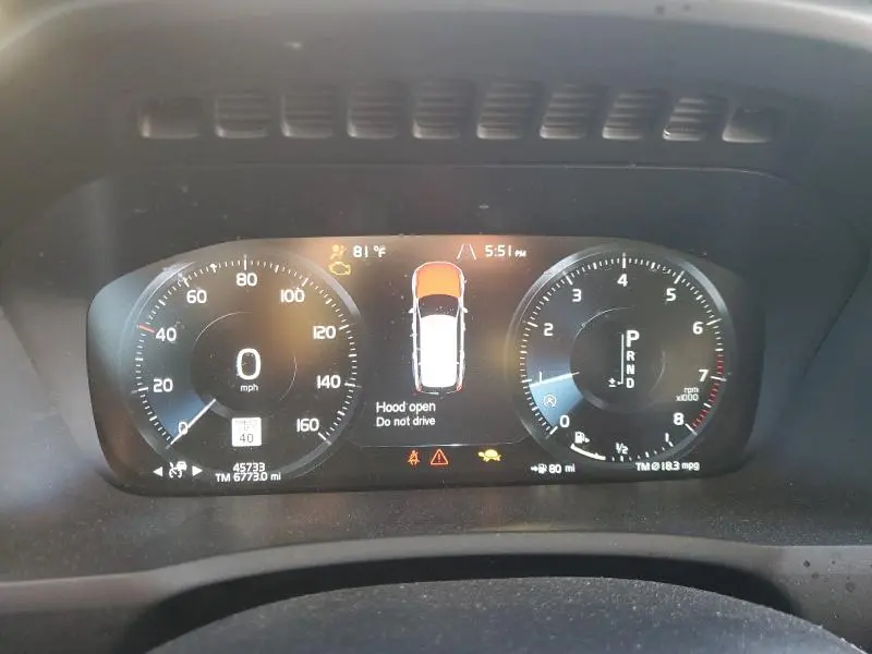 2022 VOLVO XC90 T5 MOMENTUM  