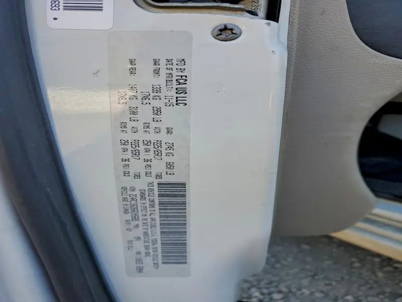 2016 CHRYSLER TOWN AND C   