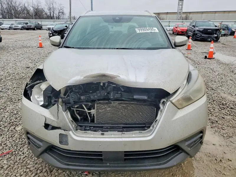 2020 NISSAN KICKS SV  