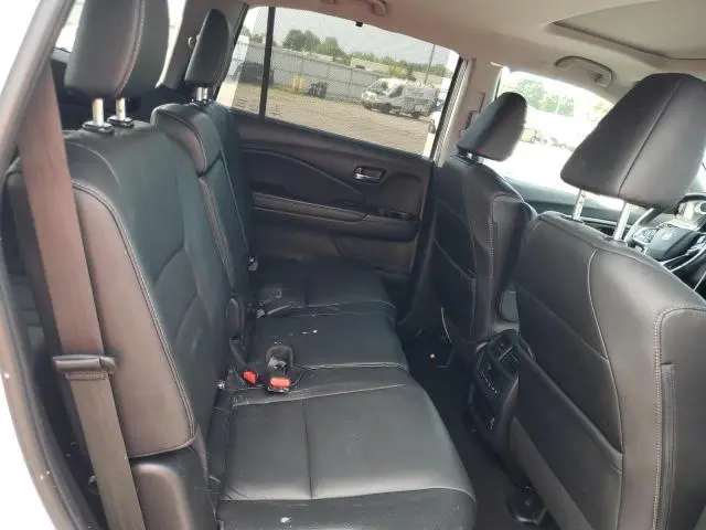 2021 HONDA PILOT SE  