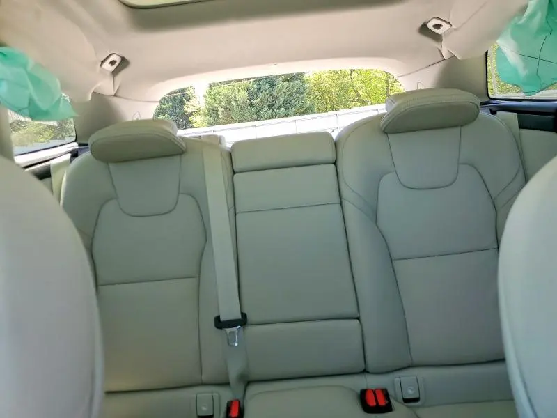 2021 VOLVO XC60 T5 MOMENTUM  