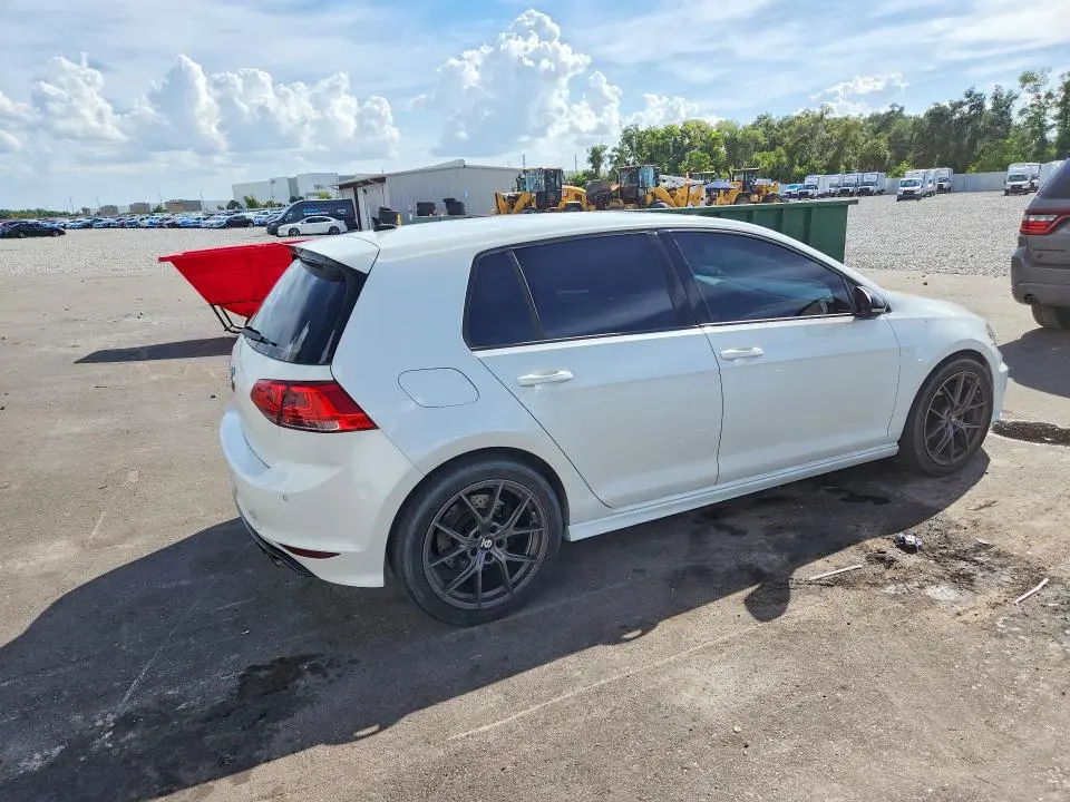 2016 VOLKSWAGEN GOLF R   