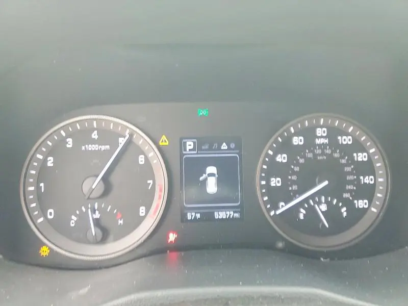2018 HYUNDAI TUCSON SE  