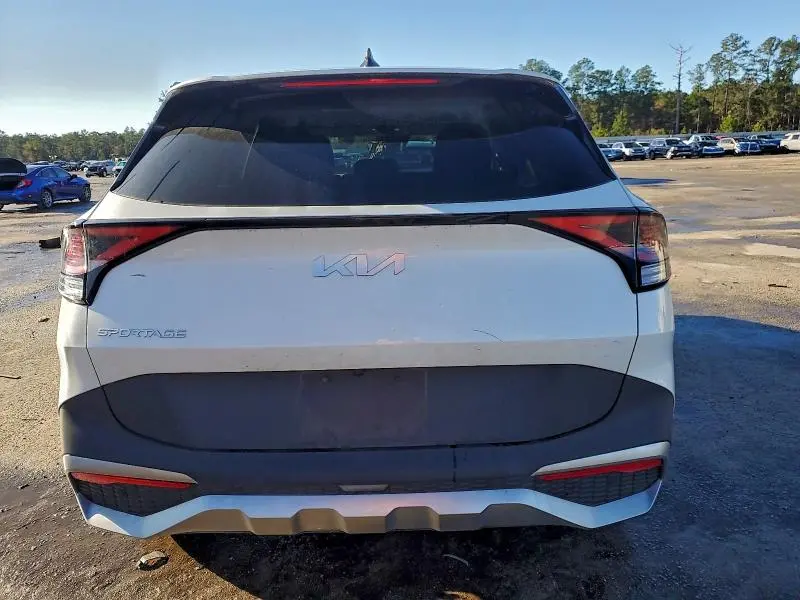 2025 KIA SPORTAGE LX  