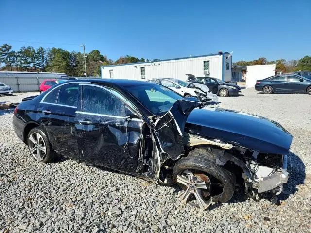 2019 MERCEDES-BENZ E 300  