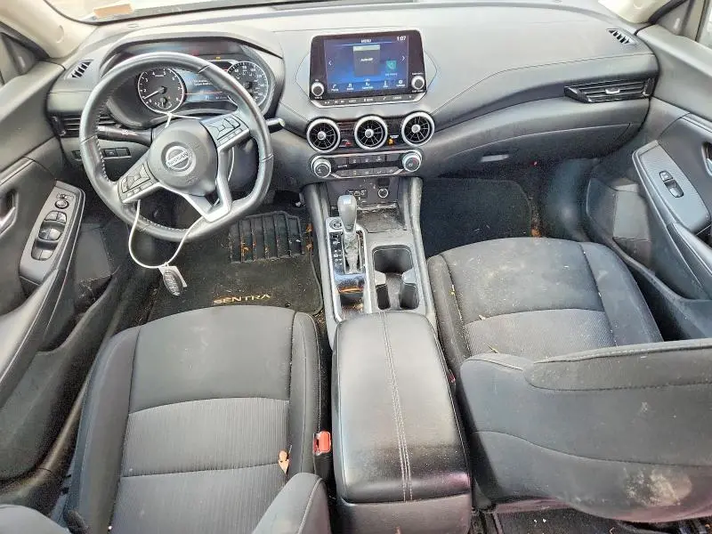 2022 NISSAN SENTRA SV  