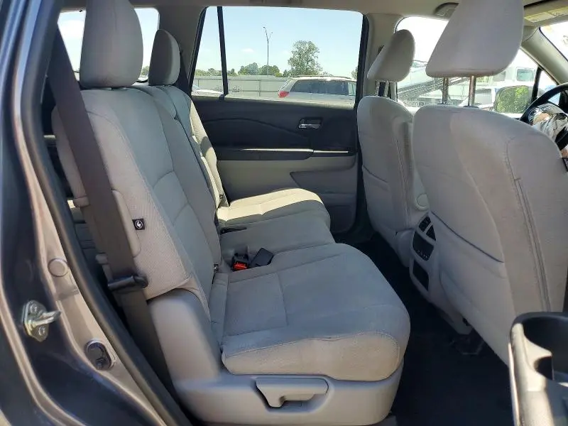 2017 HONDA PILOT EX  