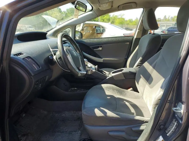 2014 TOYOTA PRIUS ONE  