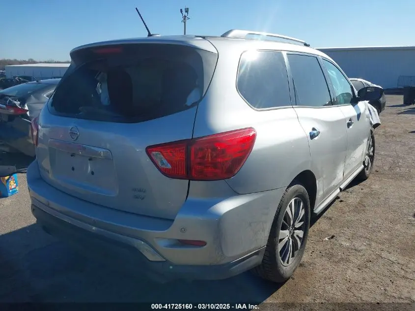 2017 NISSAN PATHFINDER SV